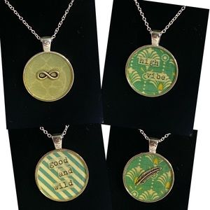 New-Custom Resin Pendant Necklace